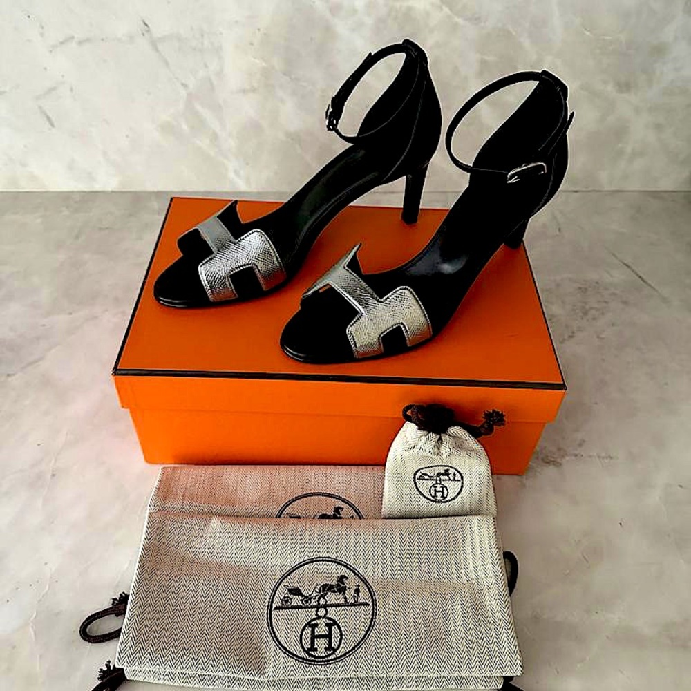 Hermes Premier 70 Silver Epsom Leather Pumps 39.5